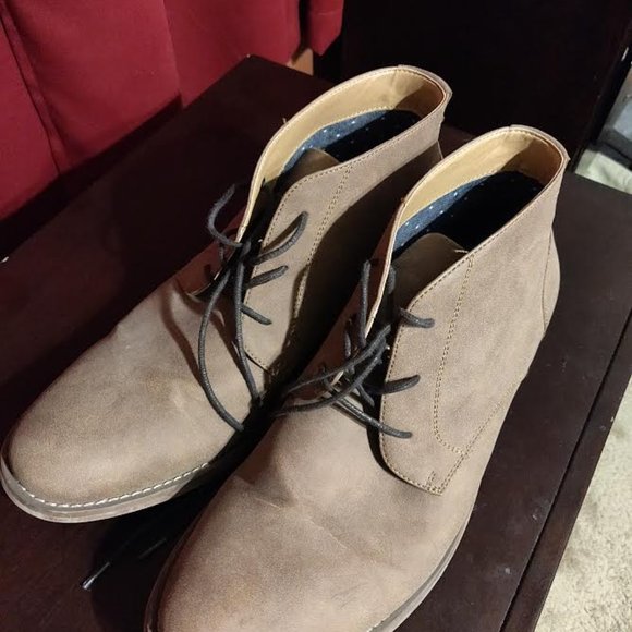 Hawker Rye Cream Chukka Boots